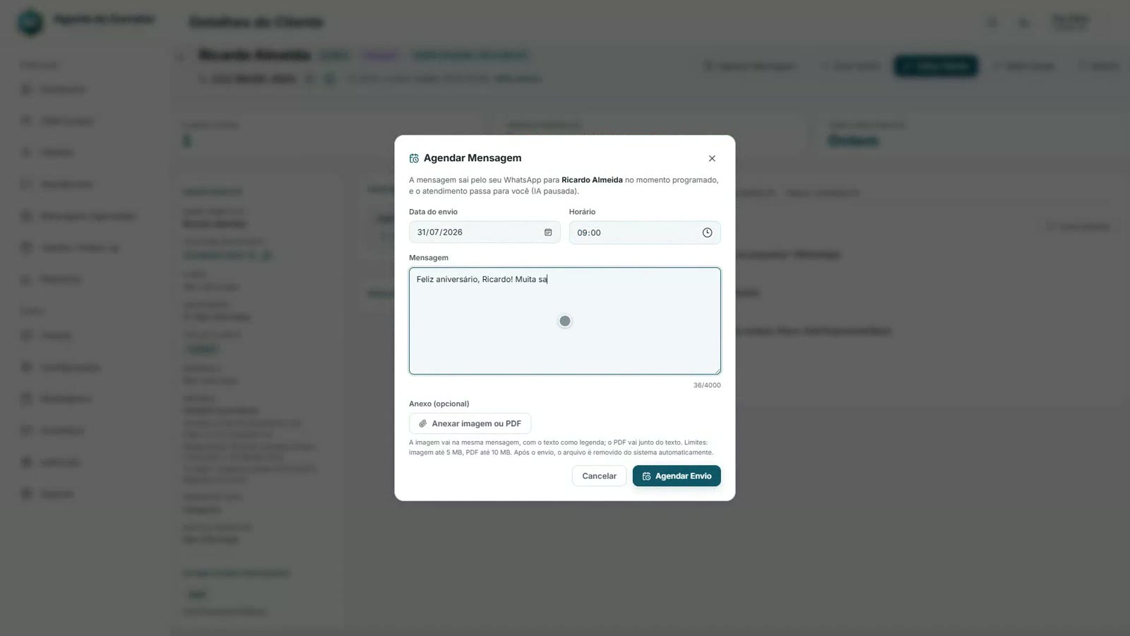Janela Agendar Mensagem com data do envio, horário, texto da mensagem e o botão de anexar imagem ou PDF.